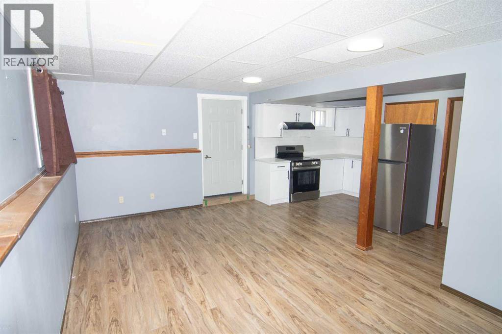 27 Taraglen Court NE - 18