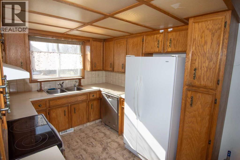 27 Taraglen Court NE - 8