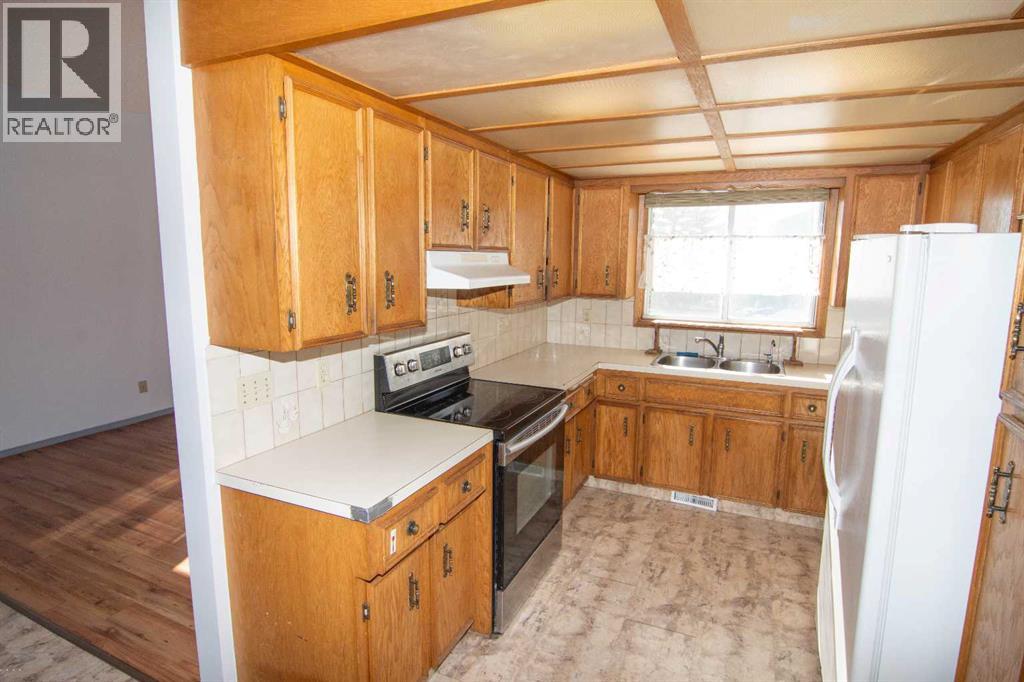 27 Taraglen Court NE - 7