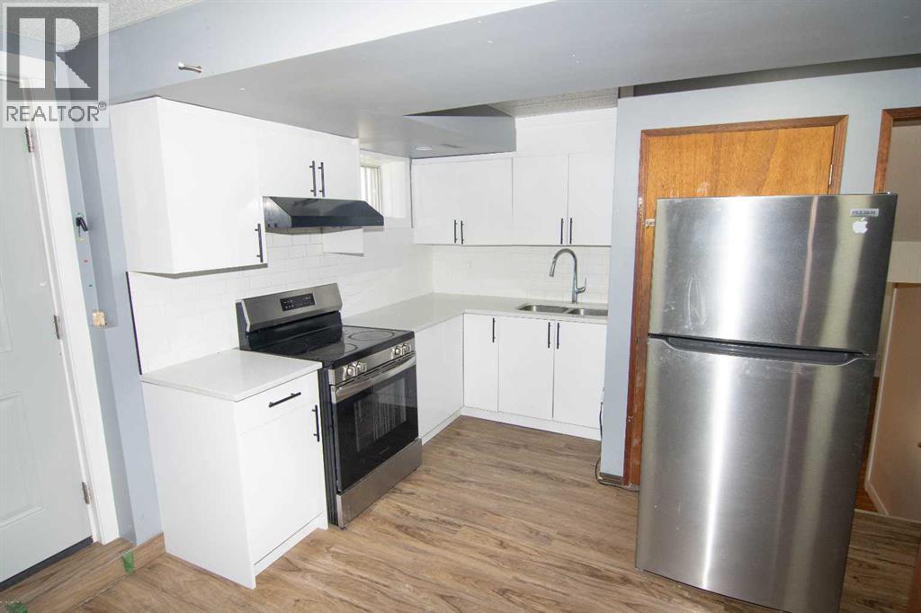 27 Taraglen Court NE - 19