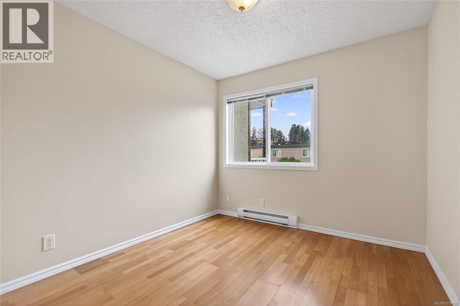 #207 1130 Willemar Ave - 12
