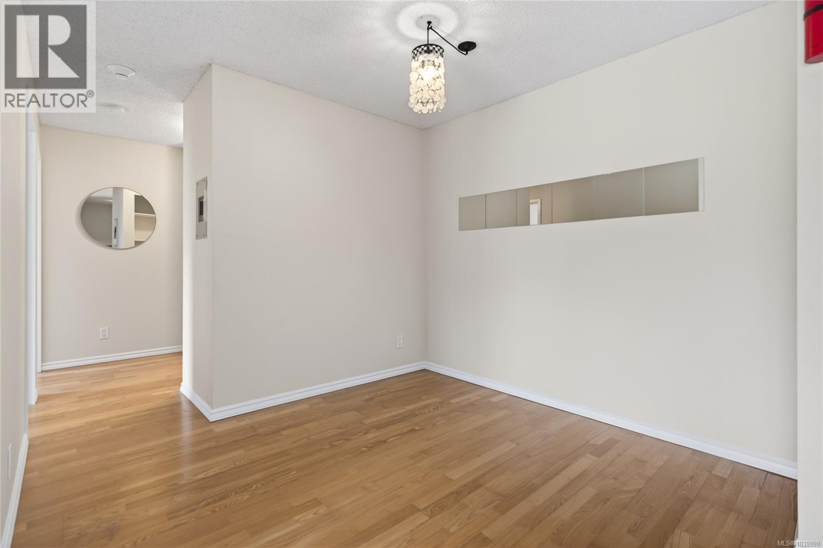 #207 1130 Willemar Ave - 7