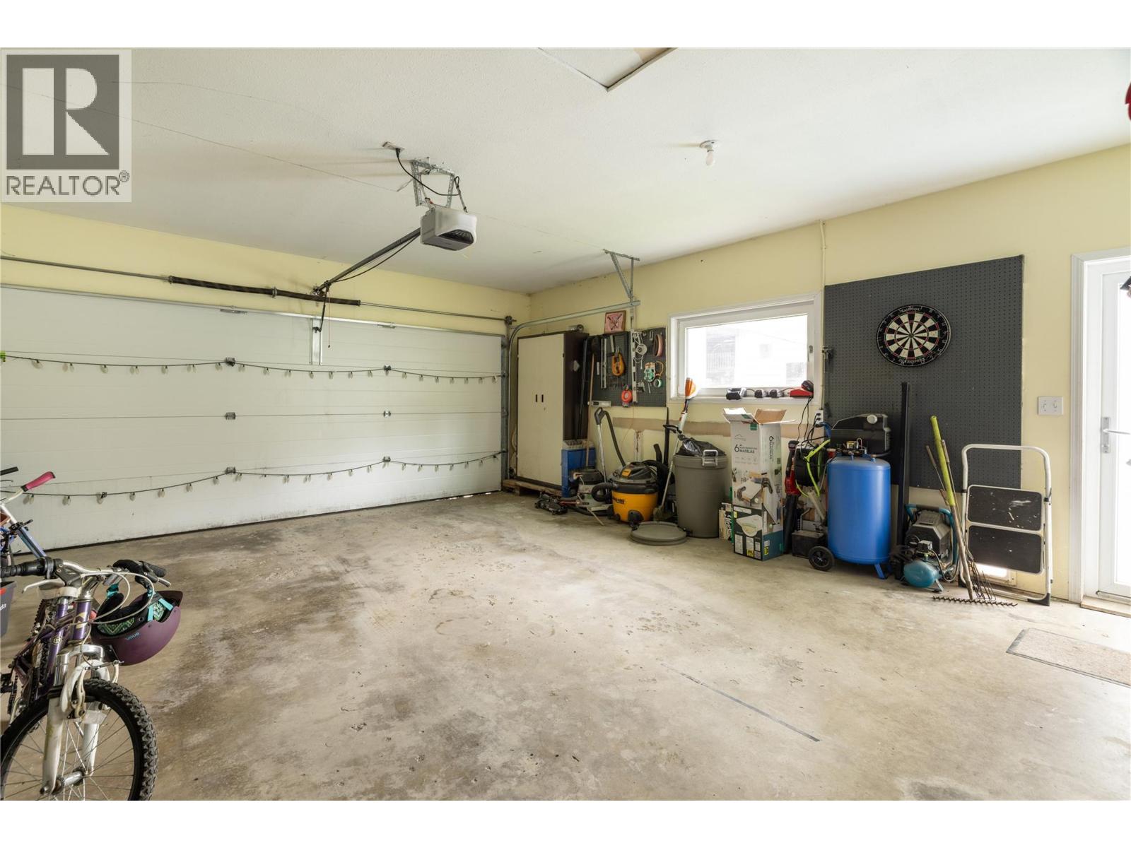 65 Grove Road - 44