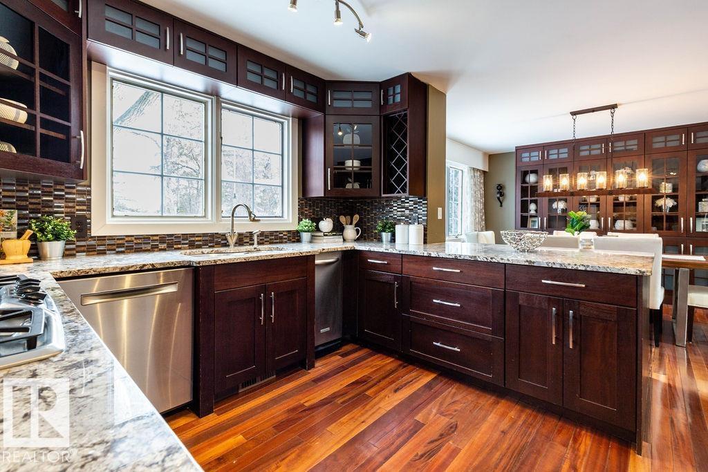 104 QUESNELL CR NW - 16