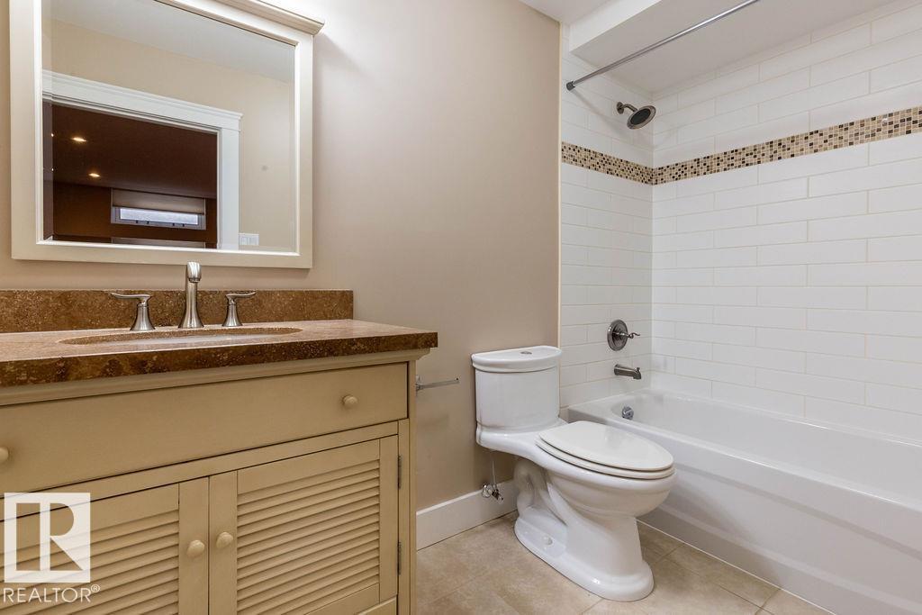 104 QUESNELL CR NW - 44