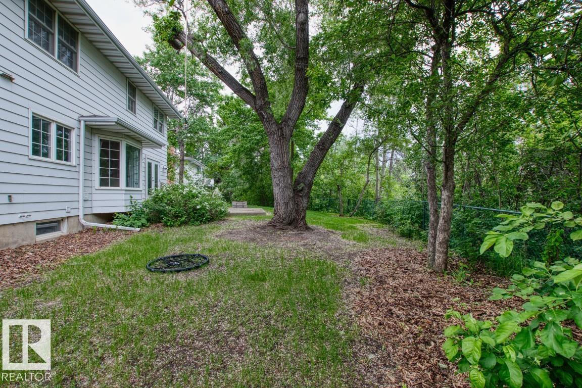 104 QUESNELL CR NW - 50