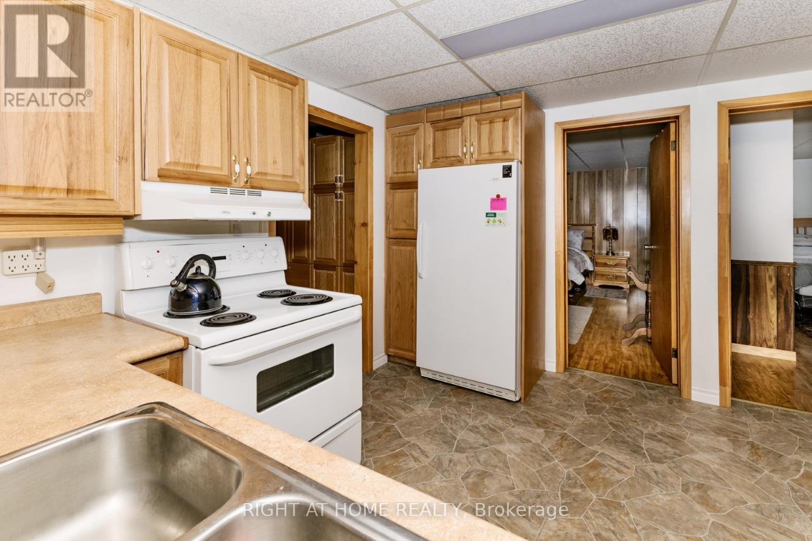 16366 HWY 35 - 9
