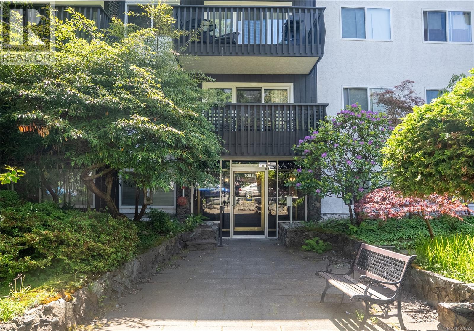 308 1035 McClure St, Victoria