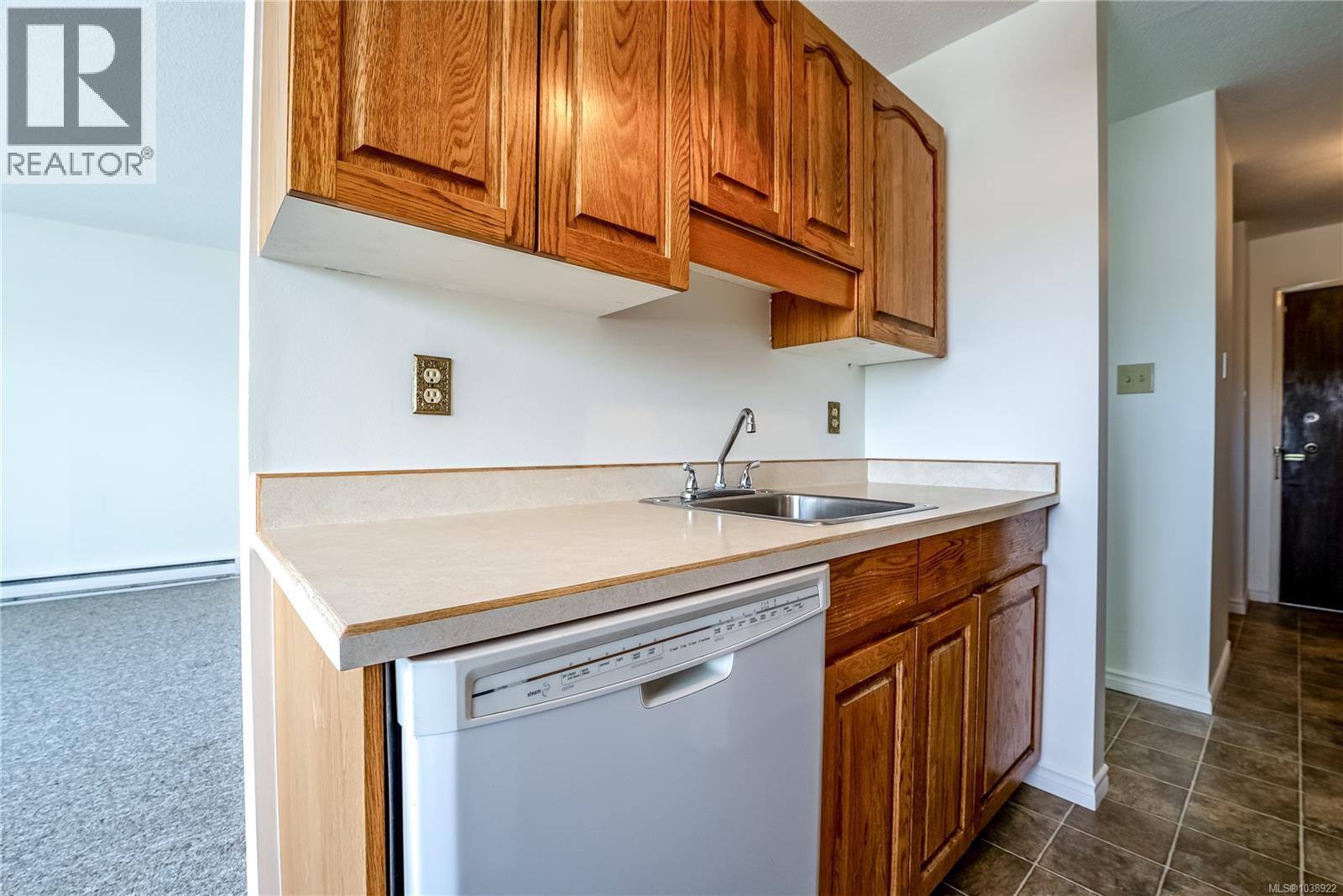 308 1035 McClure St, Victoria