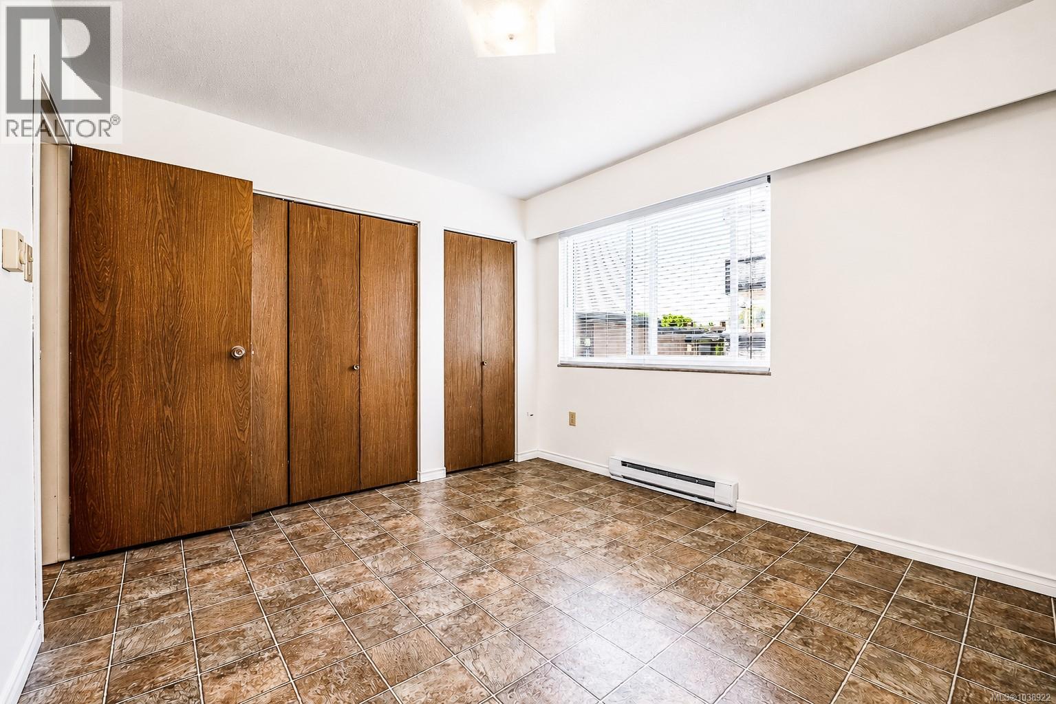 #308 1035 McClure St - 16