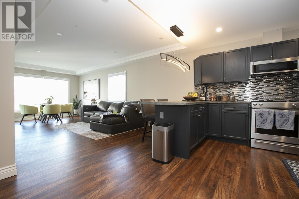 719 Bay ST # 604 - 9