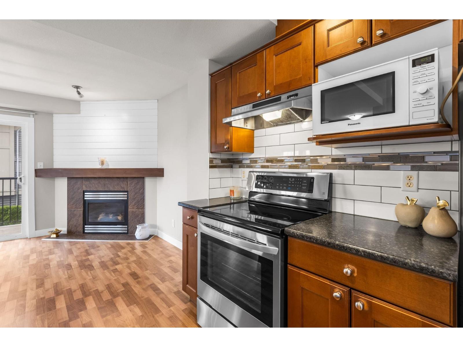 3 46538 FIRST AVENUE, Chilliwack Proper East, Chilliwack