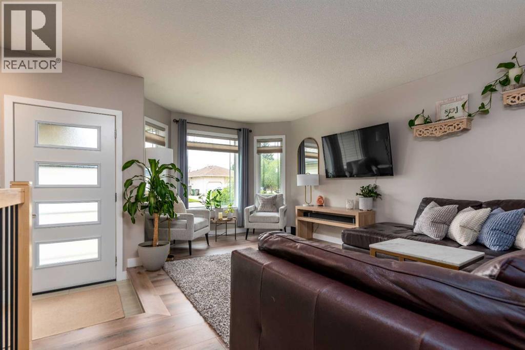 5236 22 Street - photo 3