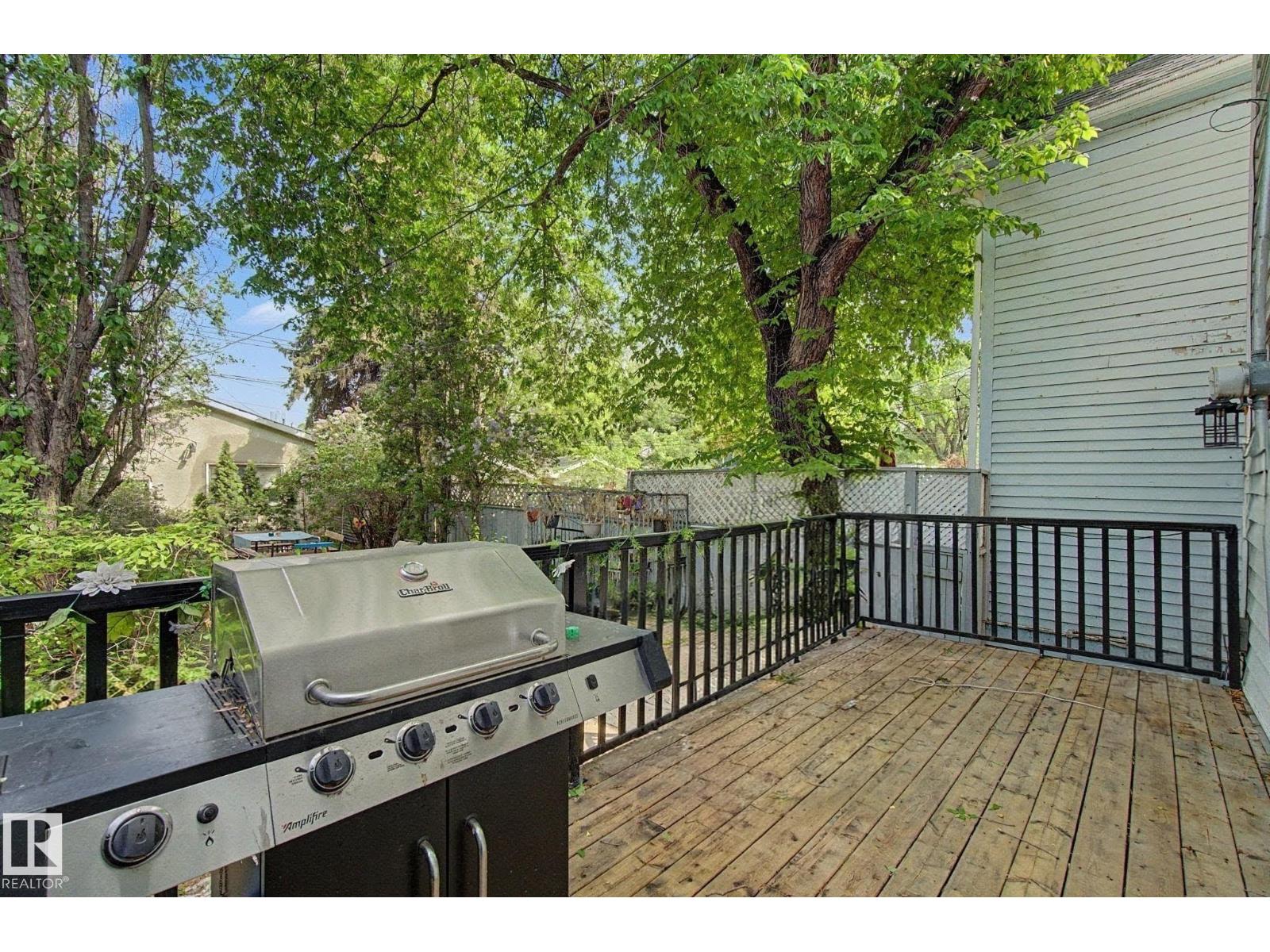10647 125 ST NW - 42