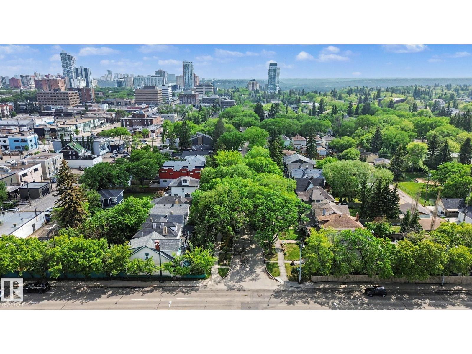 10647 125 ST NW - 52