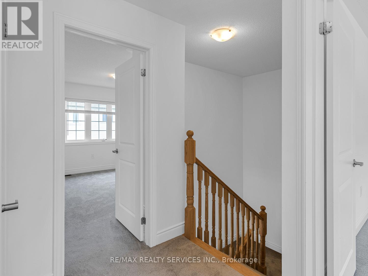 66 STATELY DRIVE - 22