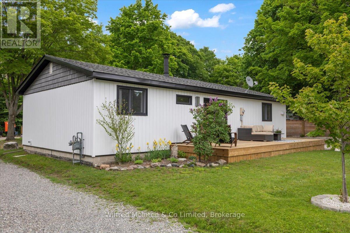 38 ALLISTER PLACE - Image 3