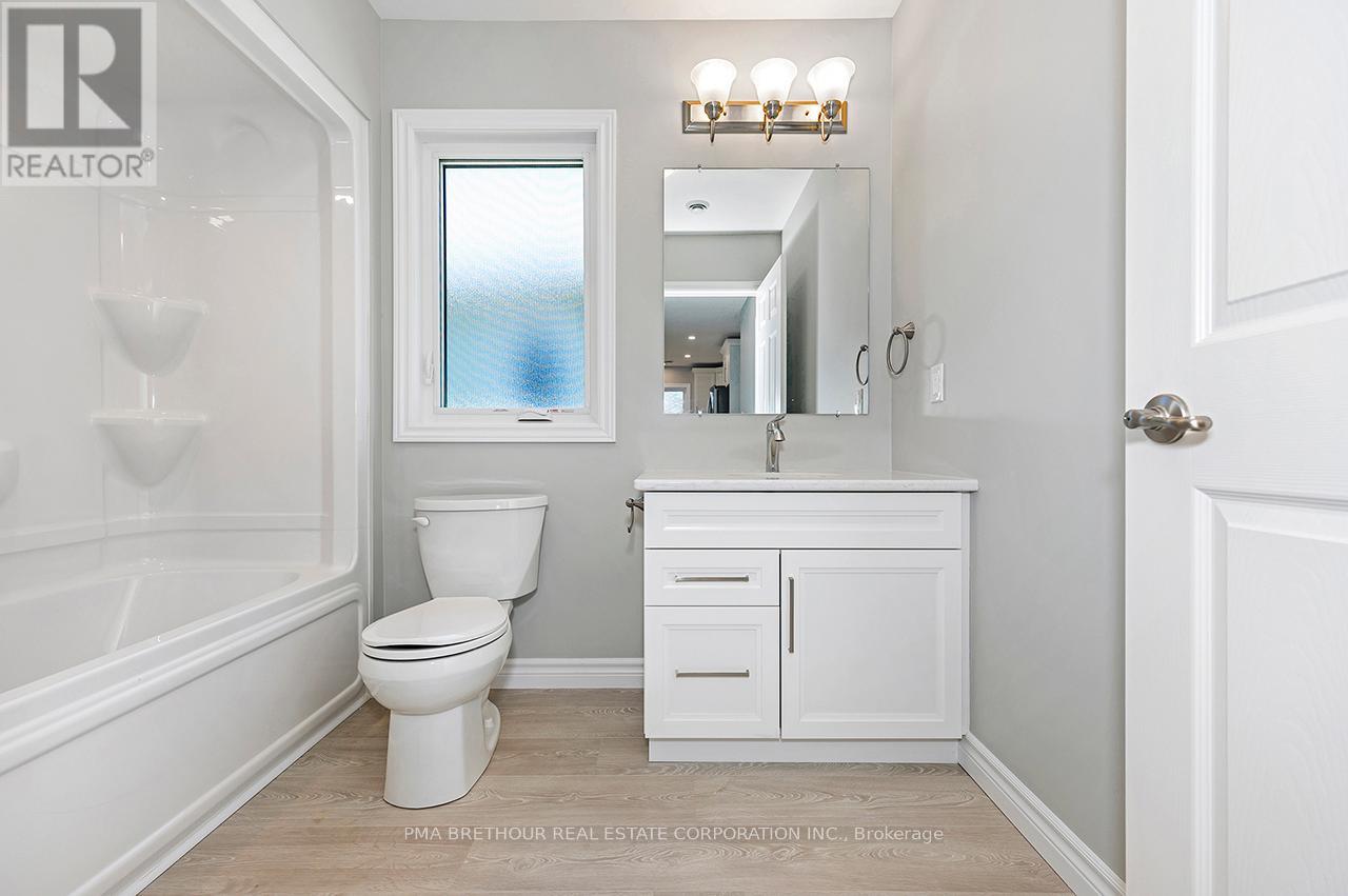 297 LAKE BREEZE DRIVE - 27