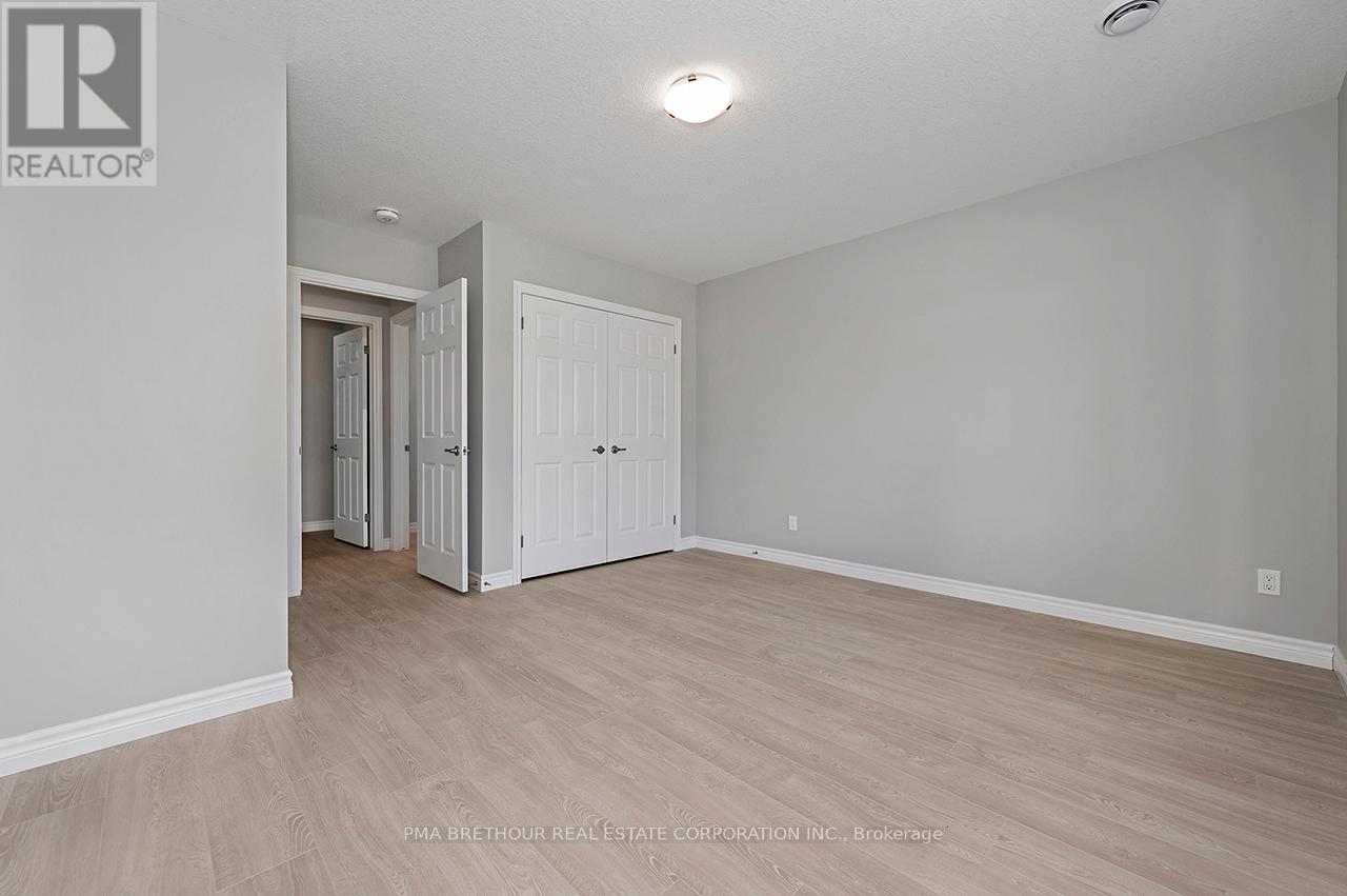 297 LAKE BREEZE DRIVE - 29