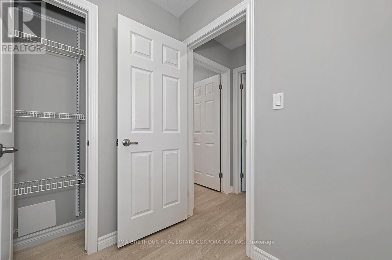 297 LAKE BREEZE DRIVE - 28