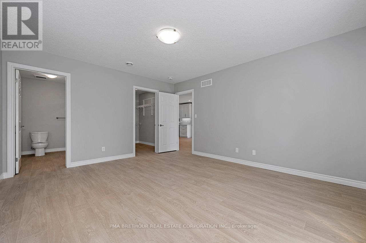 297 LAKE BREEZE DRIVE - 34