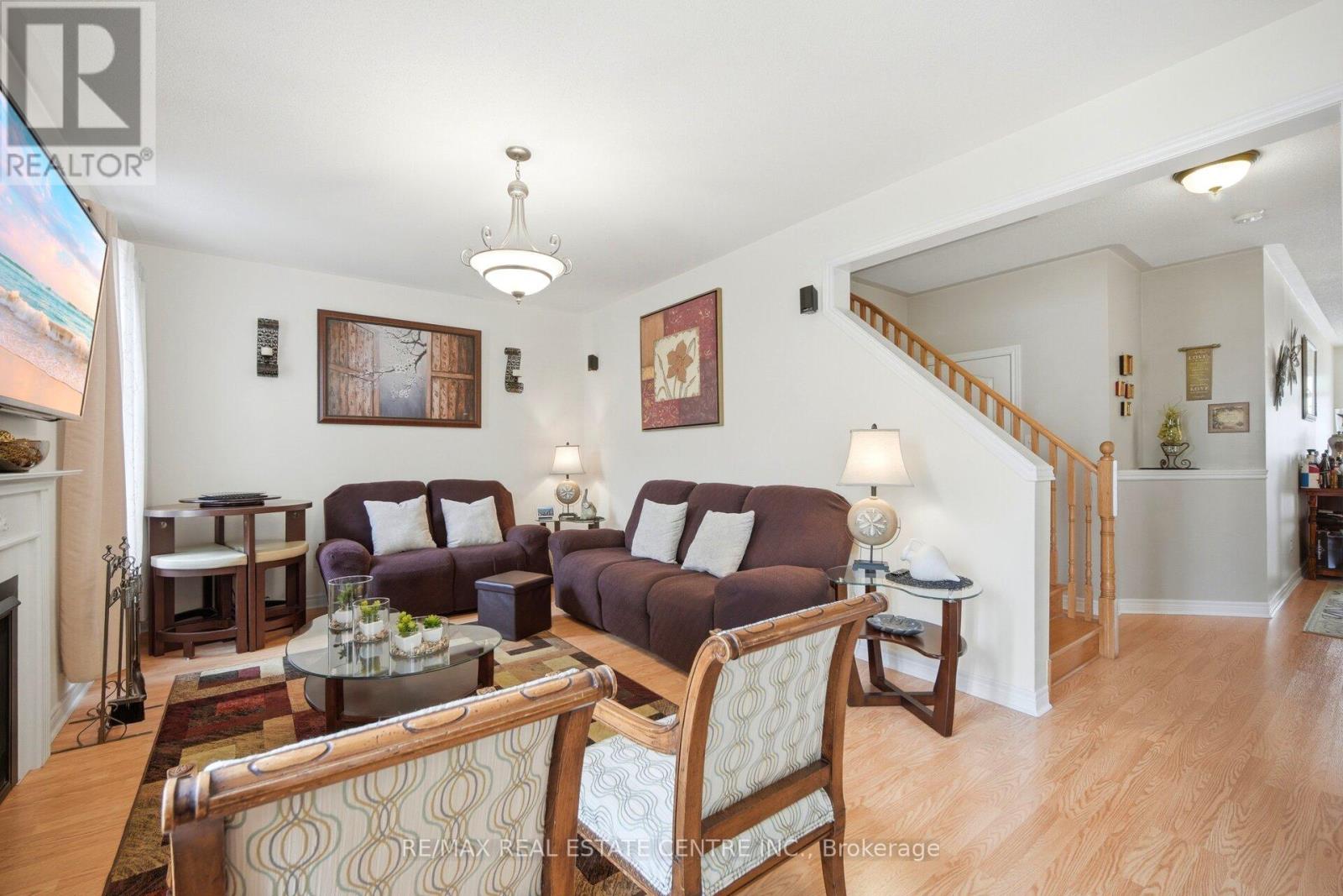 16 GAMSON CRESCENT - 16