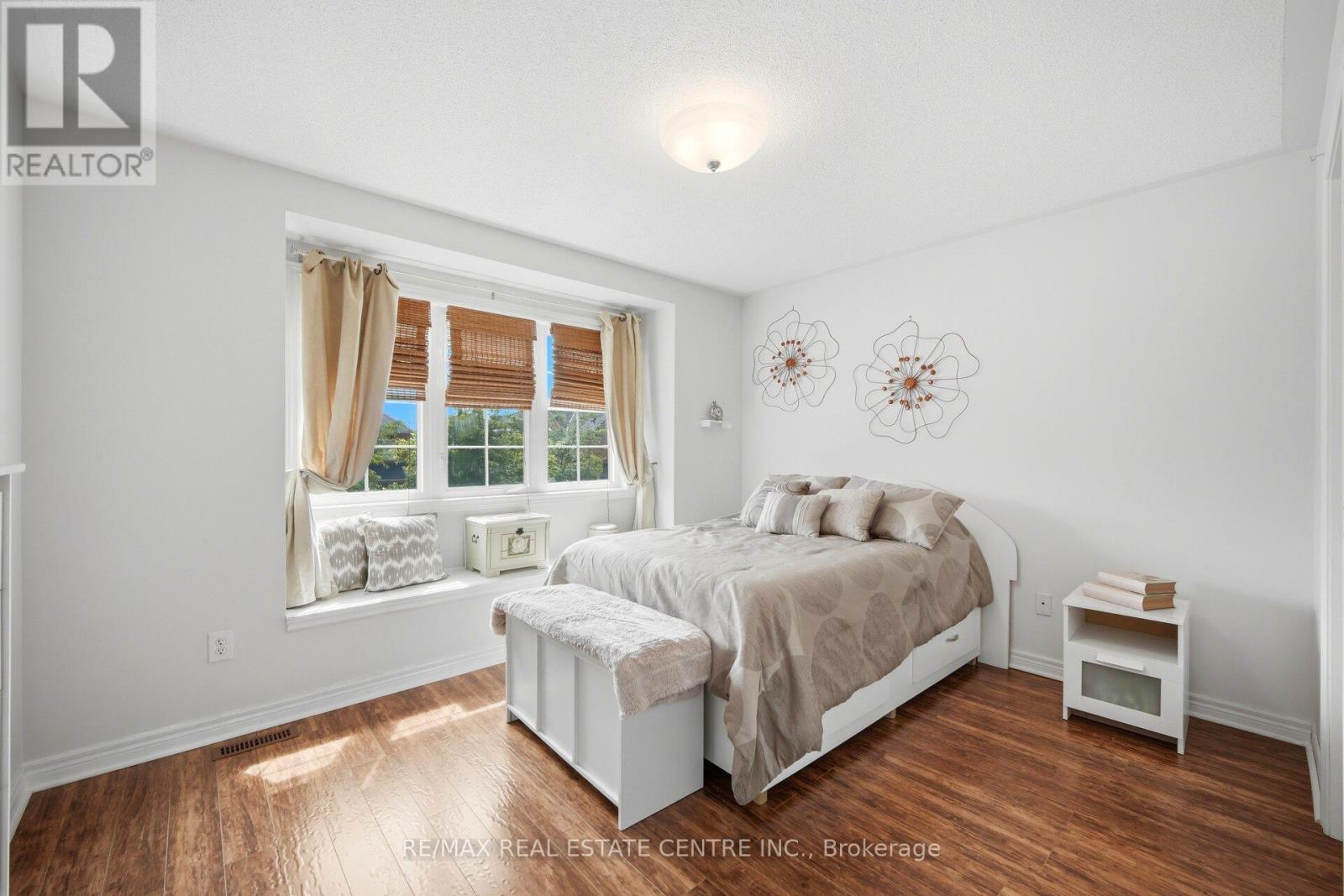16 GAMSON CRESCENT - 30