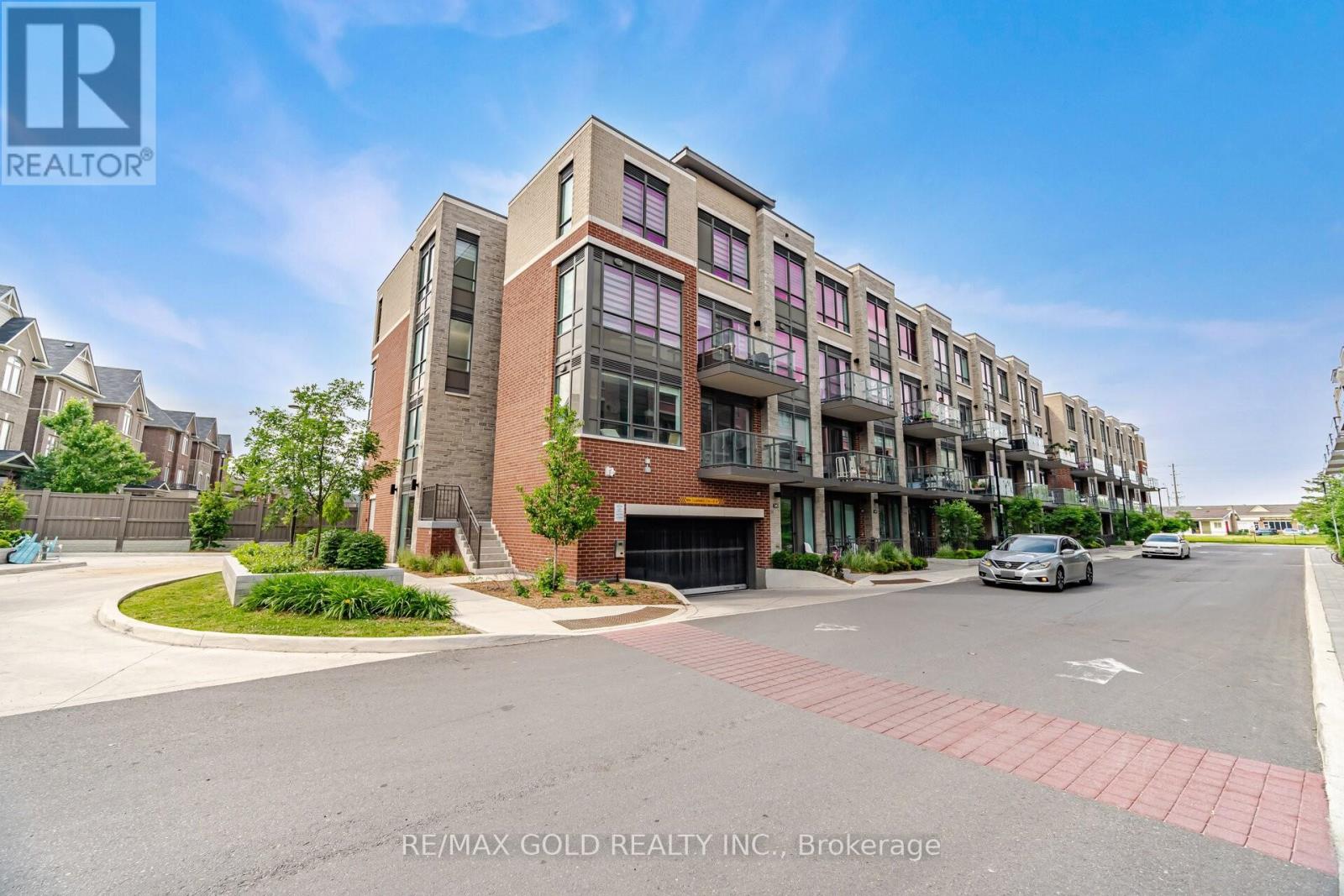 #346 75 ATTMAR DRIVE - 1