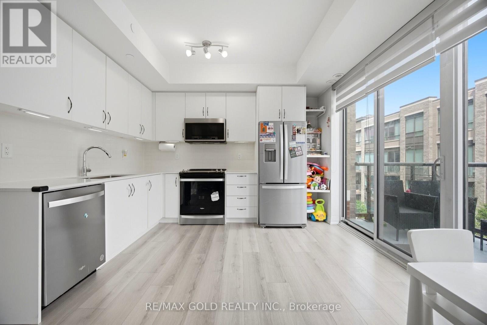 #346 75 ATTMAR DRIVE - 7