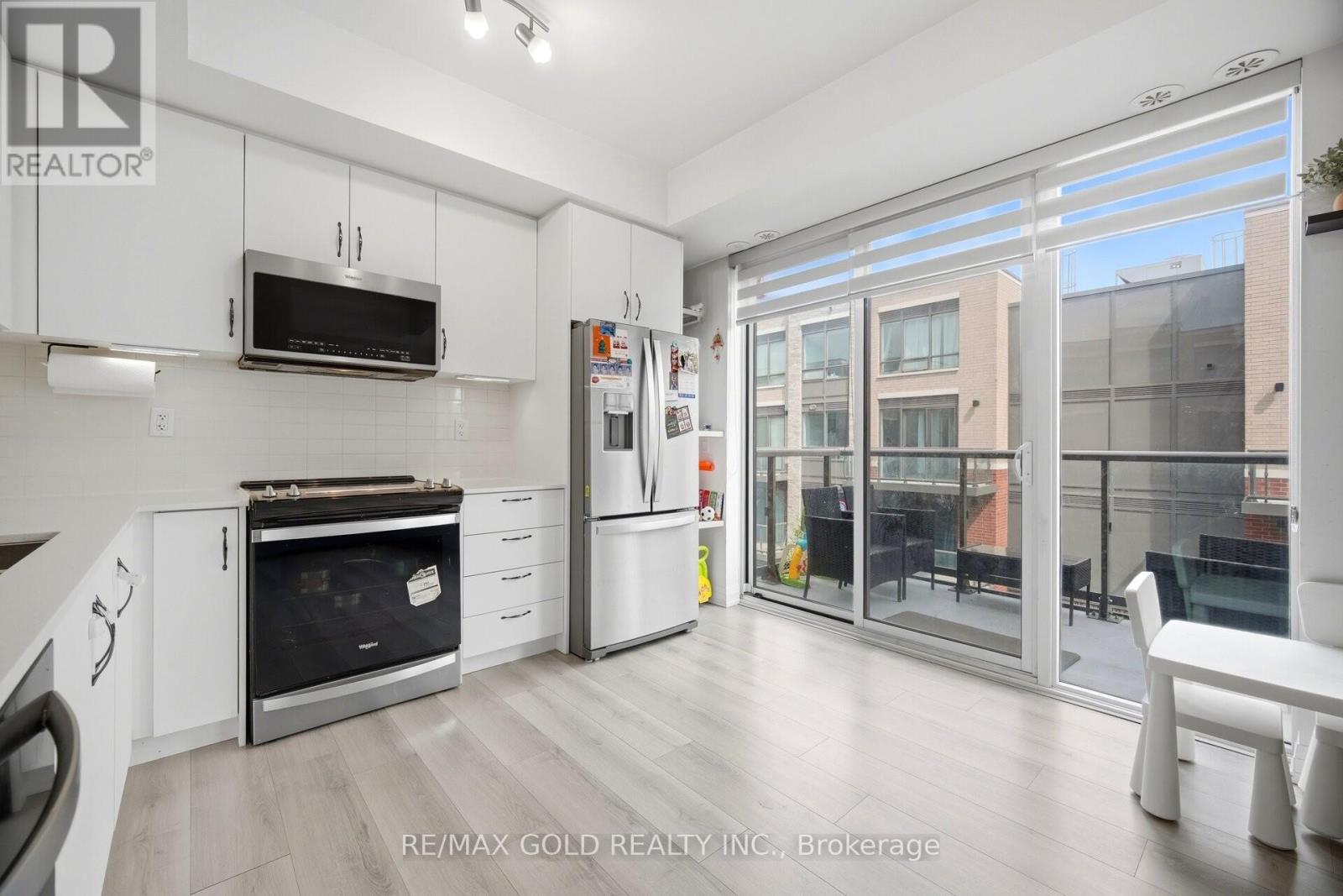 #346 75 ATTMAR DRIVE - 8