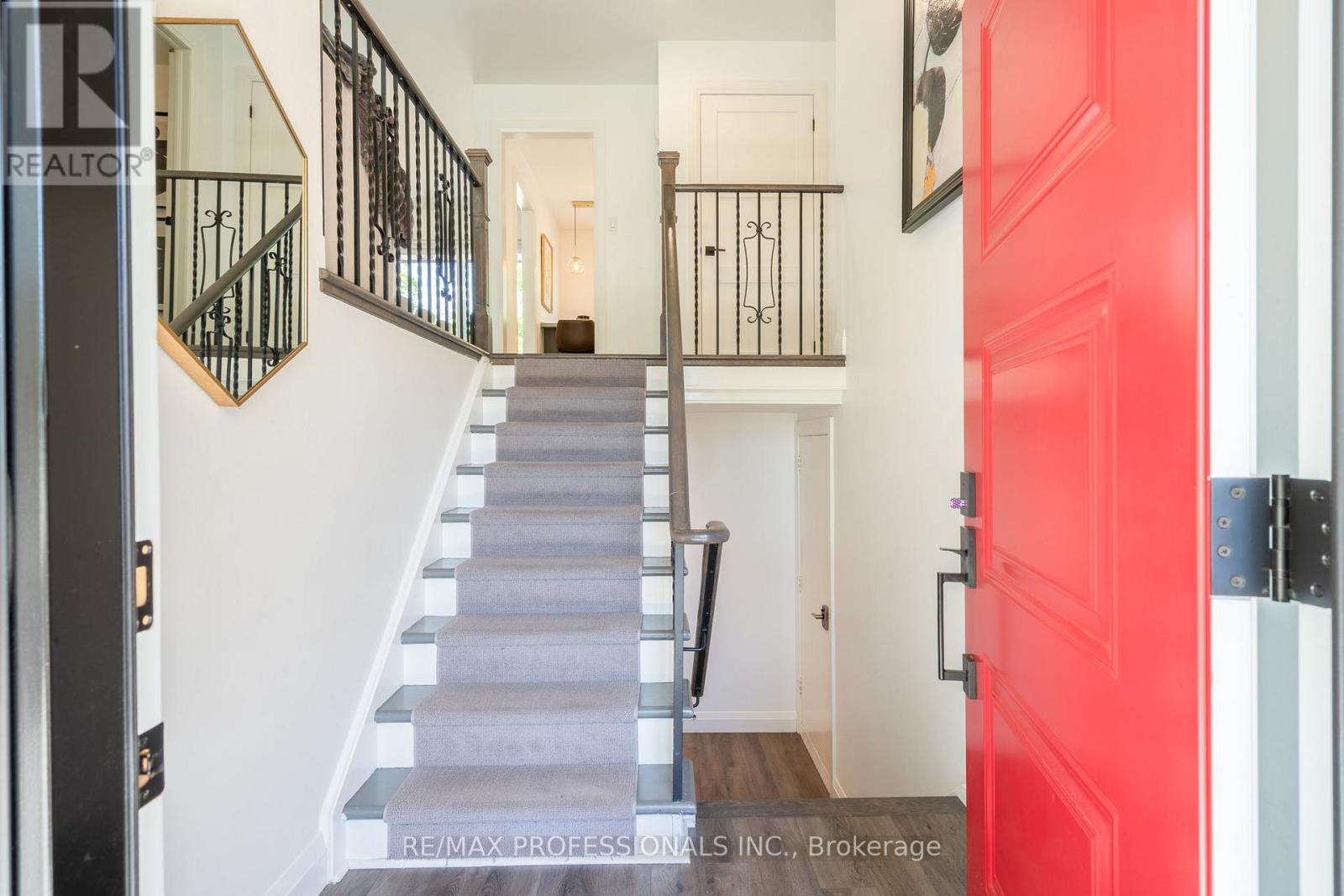3125 RIVERVIEW STREET - 2