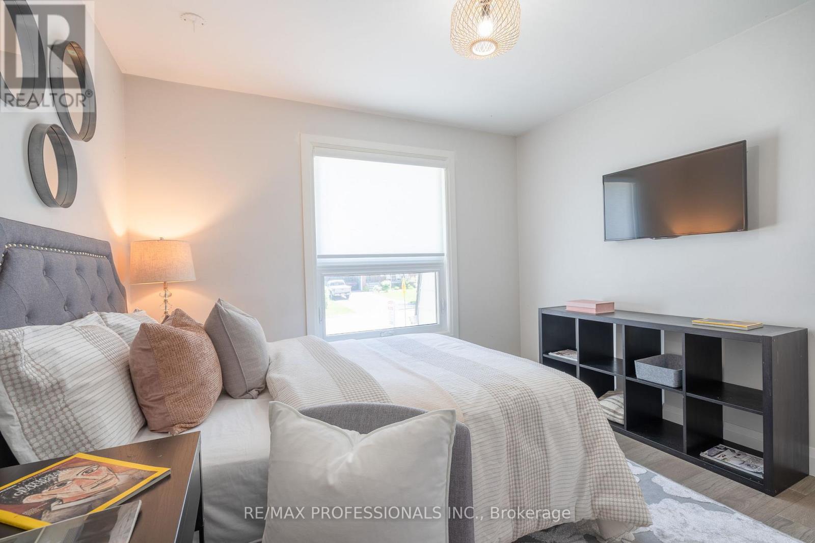 3125 RIVERVIEW STREET - 22
