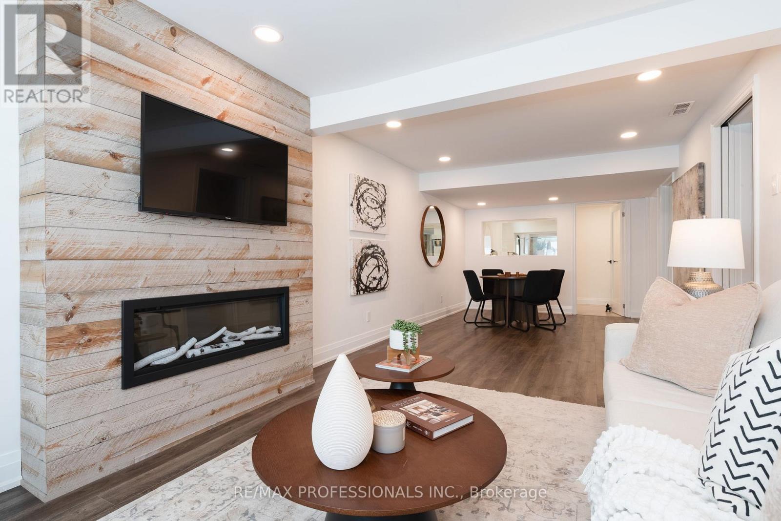 3125 RIVERVIEW STREET - 25