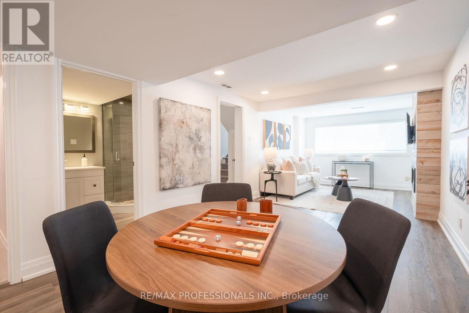 3125 RIVERVIEW STREET - 26