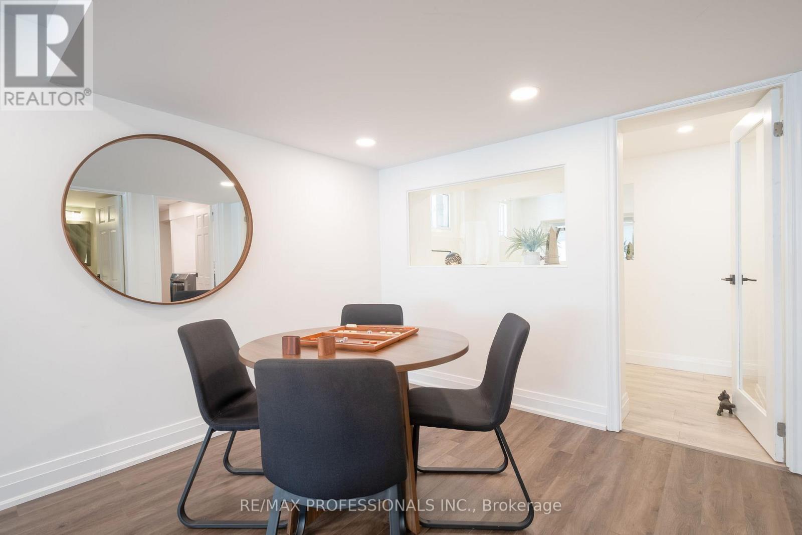 3125 RIVERVIEW STREET - 30