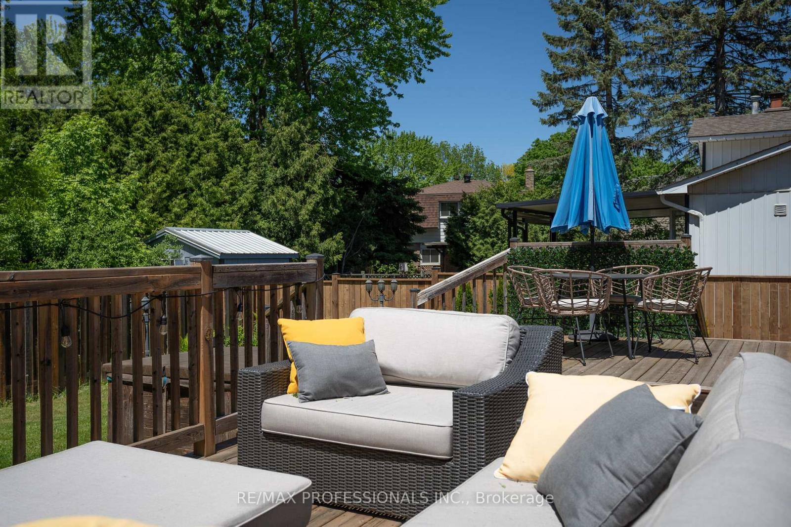 3125 RIVERVIEW STREET - 31