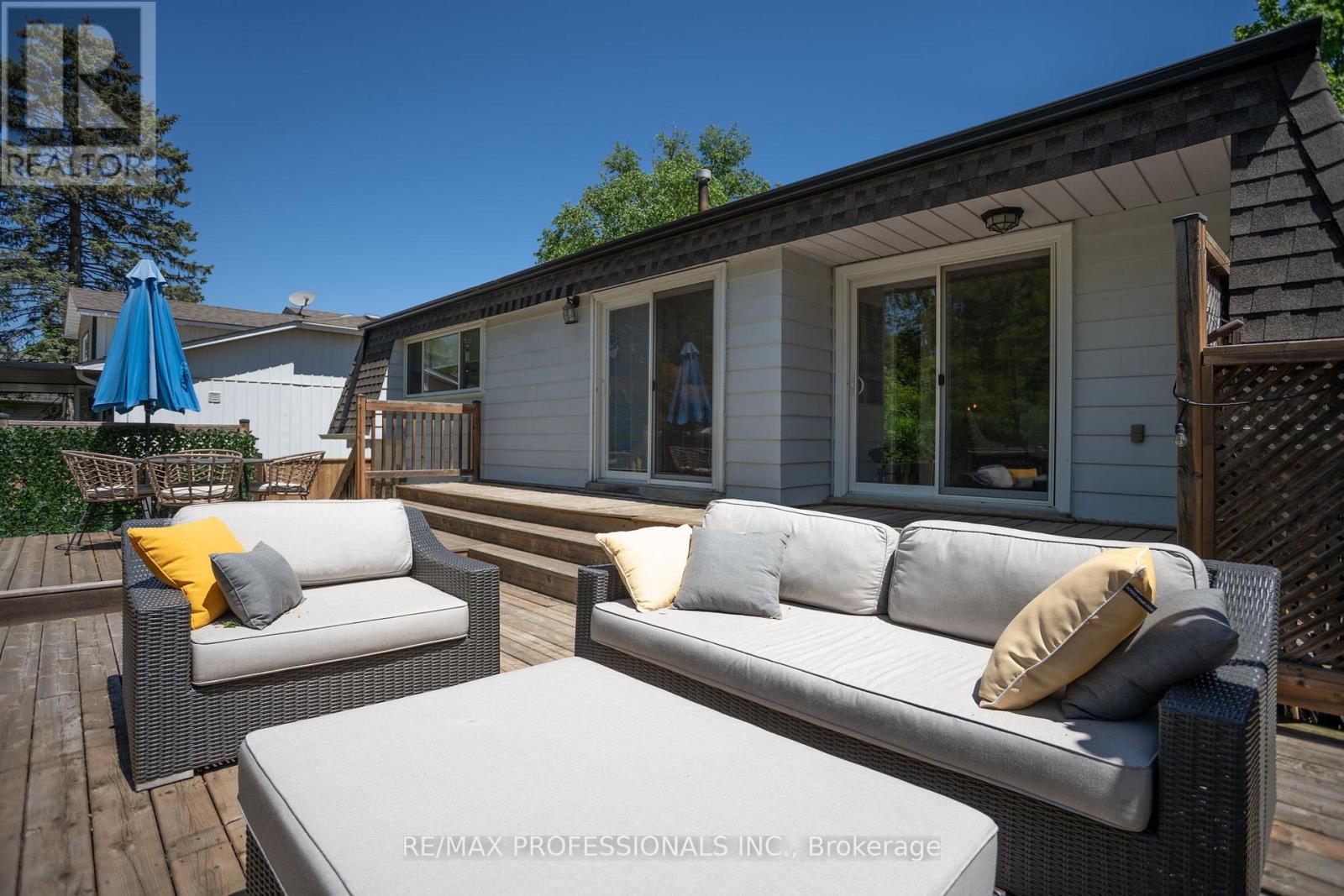 3125 RIVERVIEW STREET - 35