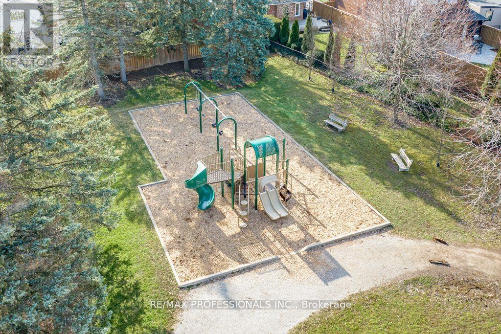 3125 RIVERVIEW STREET - 39