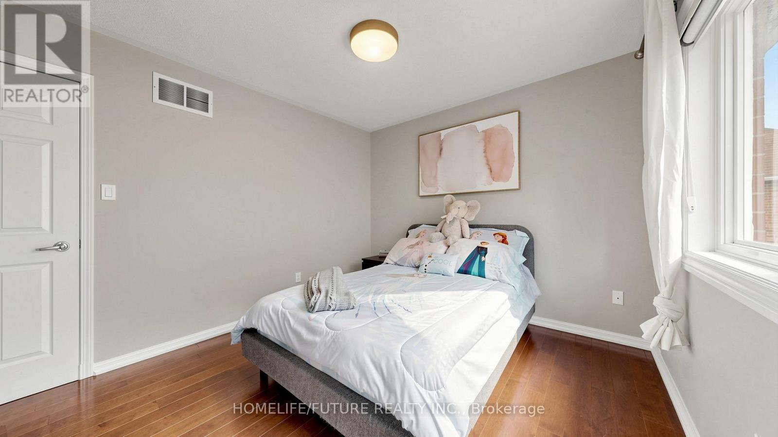 2440 HOLLYBROOK DRIVE - 27