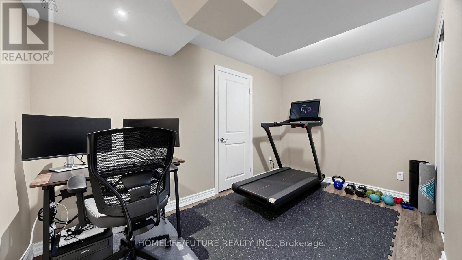 2440 HOLLYBROOK DRIVE - 42