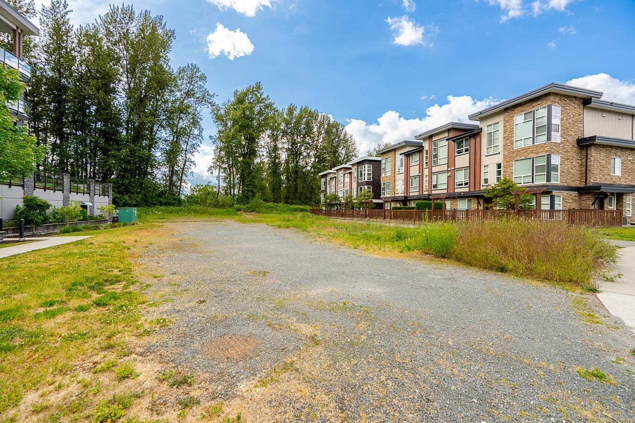 307 45562 AIRPORT ROAD, Chilliwack Proper South, Chilliwack