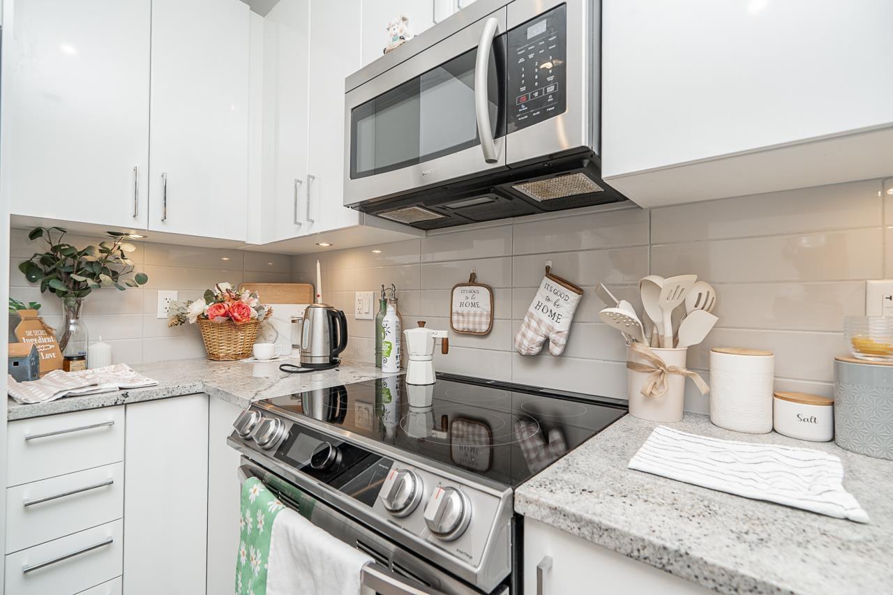 307 45562 AIRPORT ROAD, Chilliwack Proper South, Chilliwack