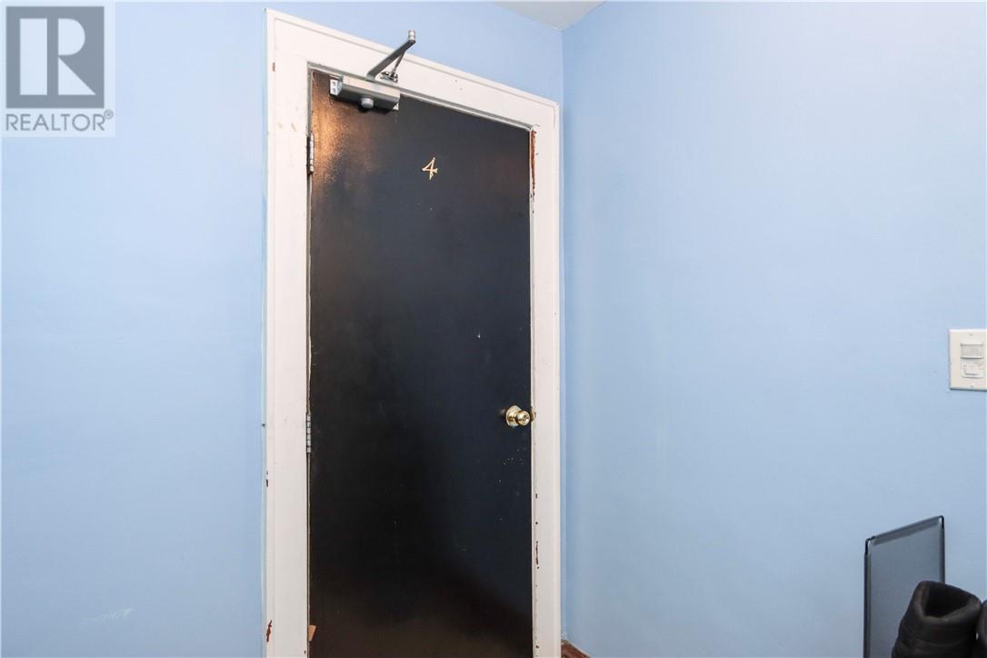 257 Oak Street - 18