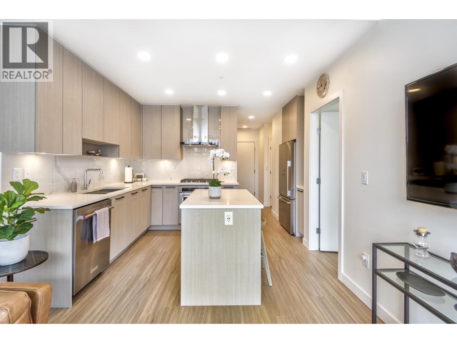 603 555 SYDNEY AVENUE, Coquitlam