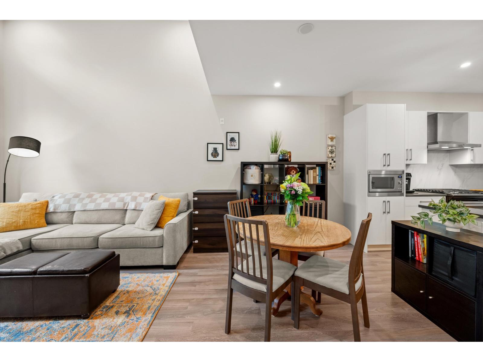 404 15436 31 AVENUE, Surrey
