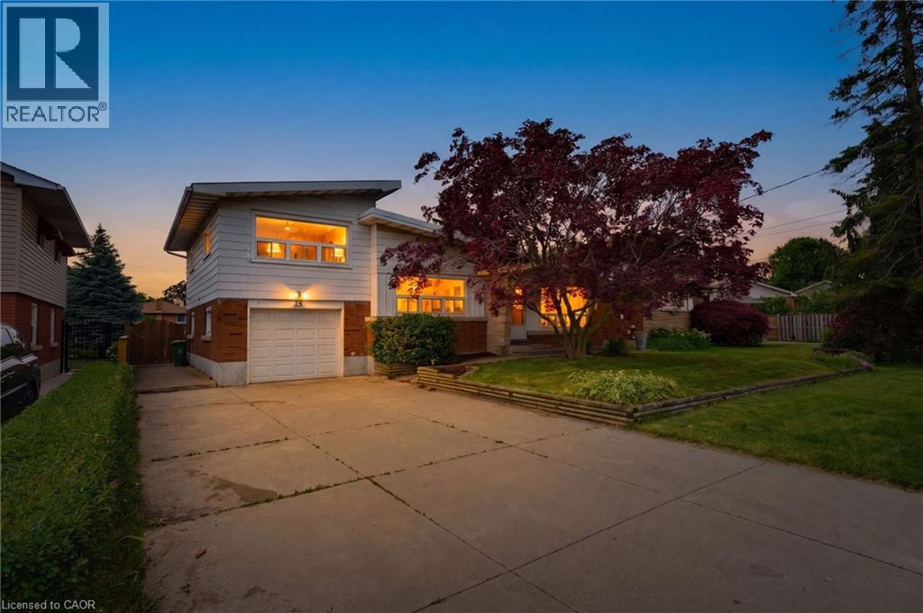 24 GRANDE Avenue - Image 45