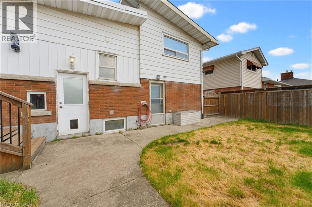 24 GRANDE Avenue - 34