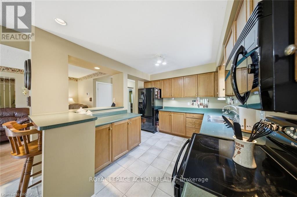 20 MELRAN DRIVE - 13