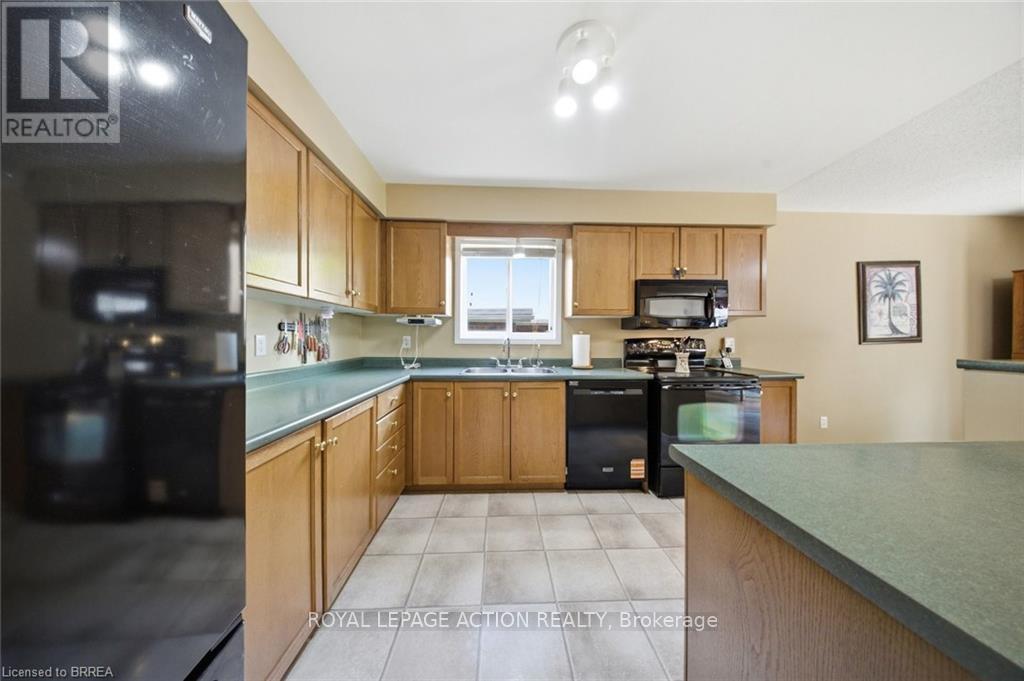 20 MELRAN DRIVE - 14