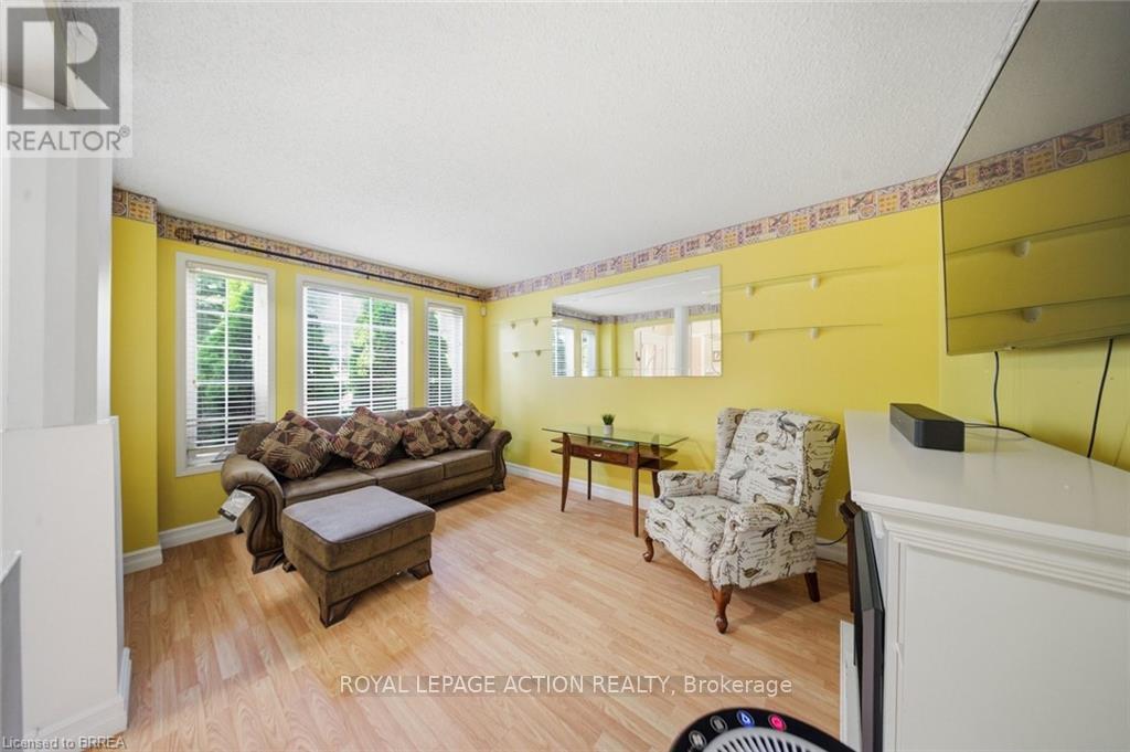 20 MELRAN DRIVE - 6